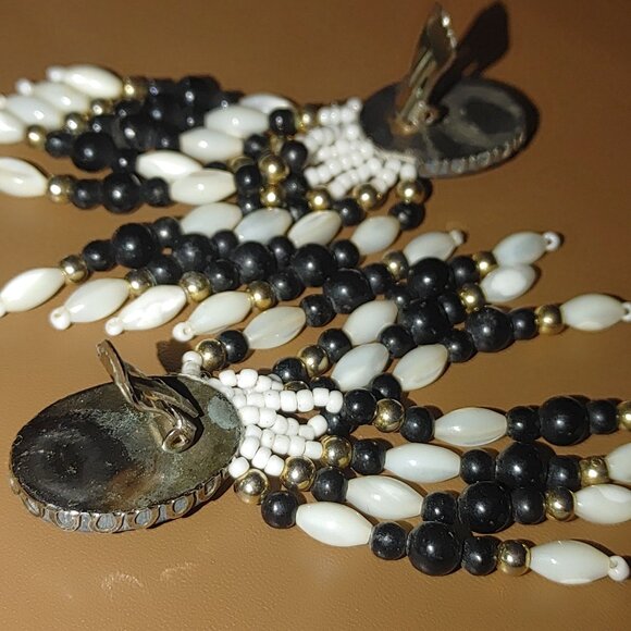 Vtg Clip On Earrings Southwestern Chandelier Stone Black MOP White Bead Dangle - Picture 4 of 11
